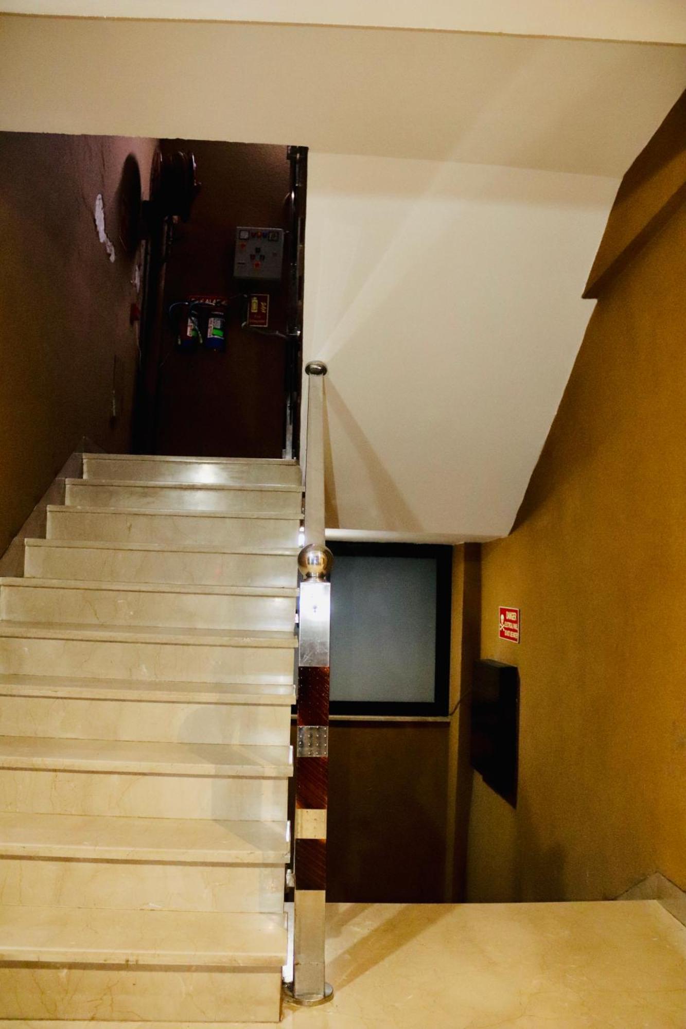 Hotel Magic Tree Karol Bagh Metro Station Νέο Δελχί Εξωτερικό φωτογραφία